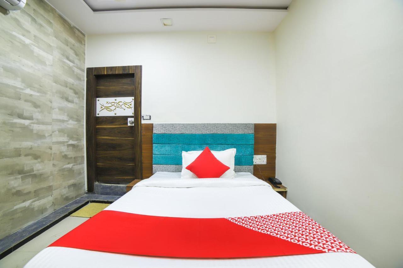 Oyo 67345 Hotel Anjani Inn Naroda Ngoại thất bức ảnh