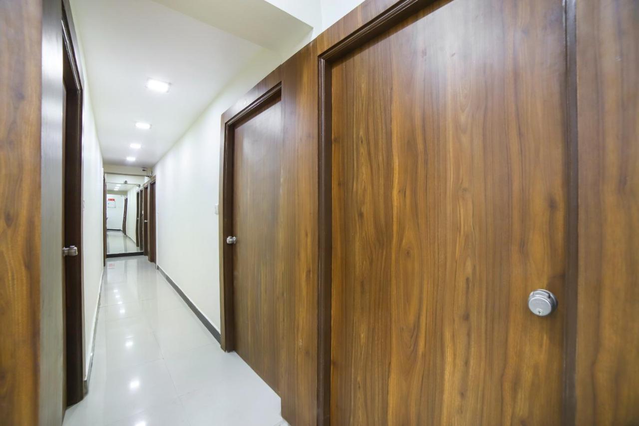 Oyo 67345 Hotel Anjani Inn Naroda Ngoại thất bức ảnh