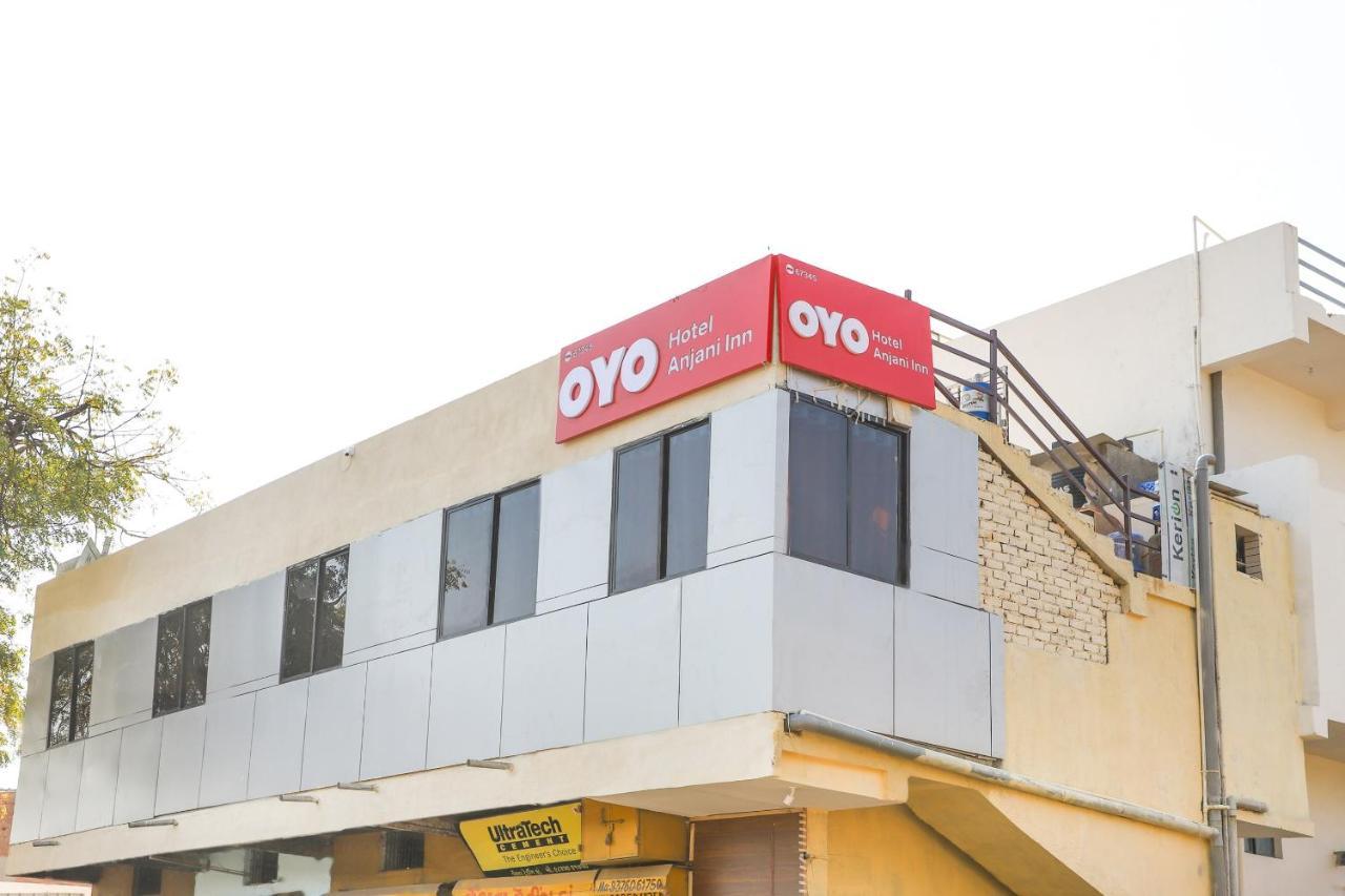 Oyo 67345 Hotel Anjani Inn Naroda Ngoại thất bức ảnh