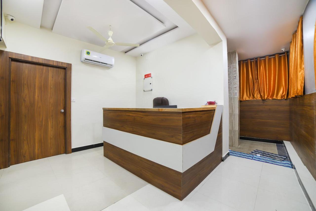 Oyo 67345 Hotel Anjani Inn Naroda Ngoại thất bức ảnh