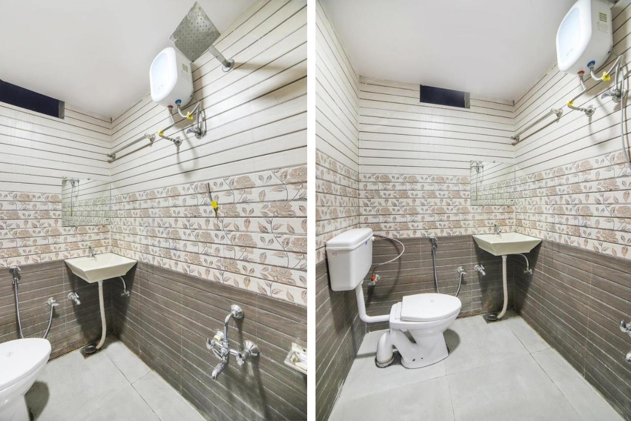 Oyo 67345 Hotel Anjani Inn Naroda Ngoại thất bức ảnh